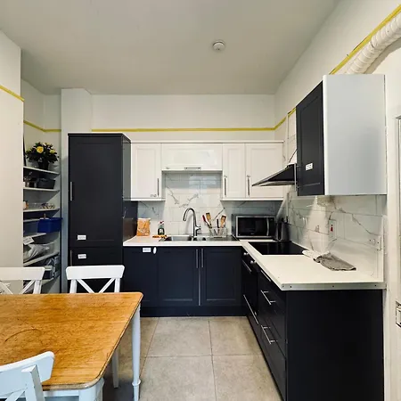 فندق مبيت وإفطار 13 Frankfield Terrace, Summerhill South, Cork, T12 Py79 كورك