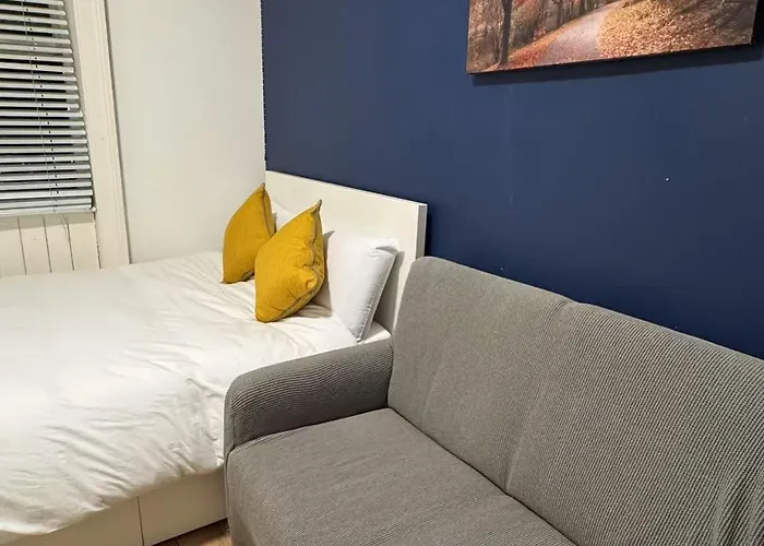 13 Summerhill South Bed & Breakfast