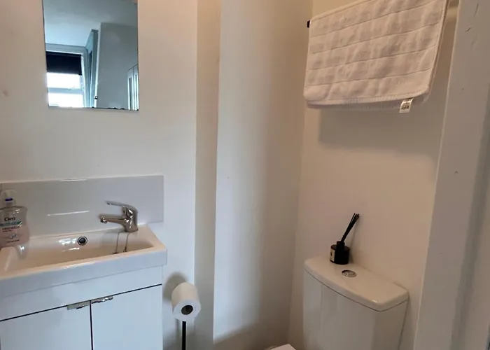 13 Summerhill South فندق مبيت وإفطار *